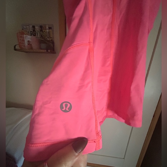 Lululemon top - Picture 2 of 4